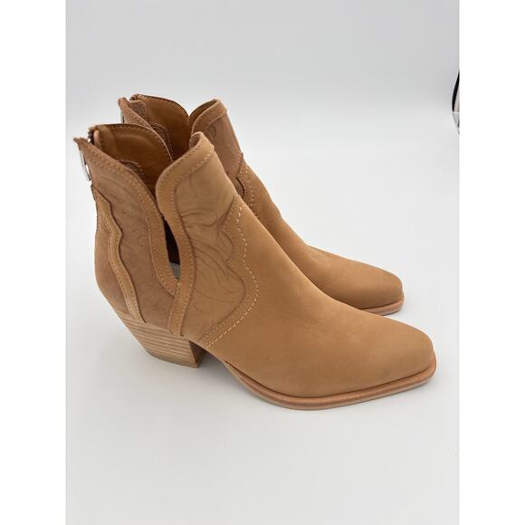Dolce Vita Tooled Ankle Boot Silvan Pointed Toe Western Style - Picture 1 of 8